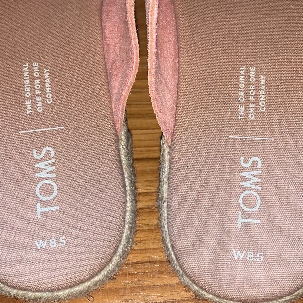 TOMS *brand New* Nova Leather Wrap Pink Coral slides - Picture 7 of 8